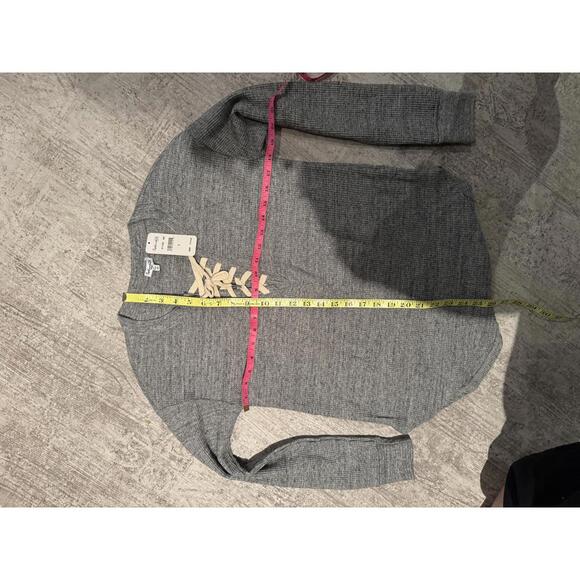 NWT Splendid Women's Gray Lace-Up Long Sleeve Thermal Top Small retail $118 - Picture 4 of 4